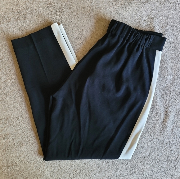 Aritzia Babaton Cohen black pant with white side stripes size 2​ - Picture 2 of 11